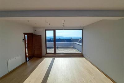 Casă individuală cu 10 camere cu Canalizare în Grigorescu - 5