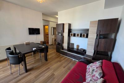 Apartament cu 3 camere decomandat în Obor