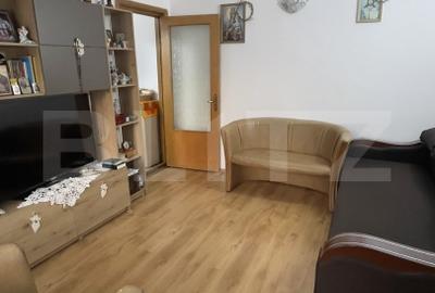 Apartament cu 2 camere semidecomandat, mobilat în Trivale