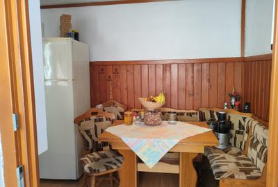 Apartament cu 3 camere semidecomandat în Central - 9