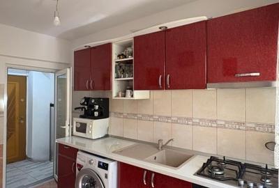 Apartament cu 2 camere semidecomandat, mobilat în Bahne