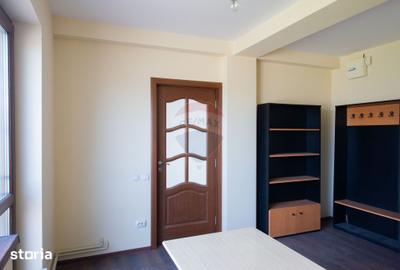 Casă cu 4 camere cu Teren 580 Mp în Central