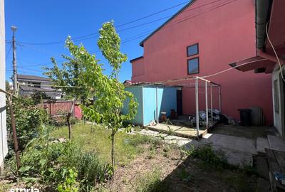 Casă cu 3 camere cu Teren 261 Mp în Giurgiului