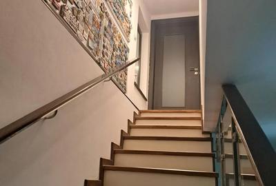Casă cu 6 camere cu Teren 451 Mp în Schei - 15
