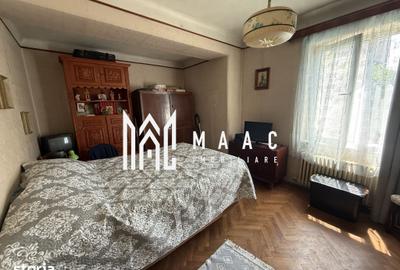 Casă cu 4 camere cu Canalizare în Trei Stejari
