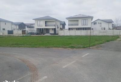 Teren de 891 mp, în Dragomirești-Vale