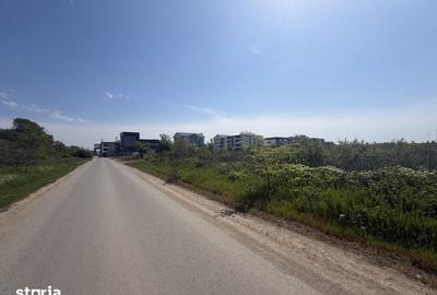 Teren de 2000 mp, în Central