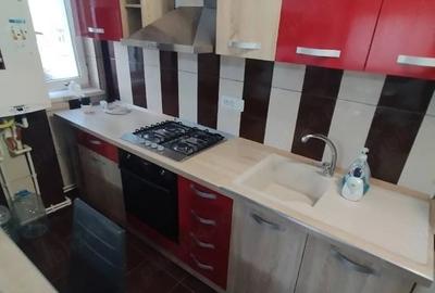 Apartament cu 2 camere decomandat în C5