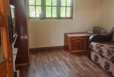 Casă cu 4 camere cu Teren 1276 Mp în Lunca