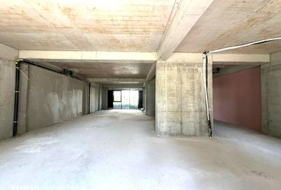 Spațiu comercial, de 180 mp, în Central - 12