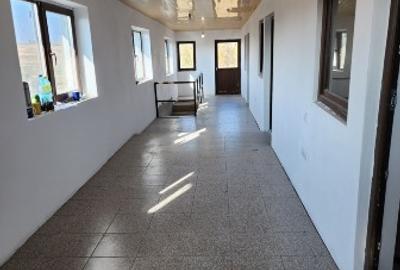 Casă individuală cu 5 camere cu Teren 2000 Mp în Moșteni - 3