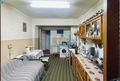 Apartament cu 3 camere decomandat în Centrul Civic