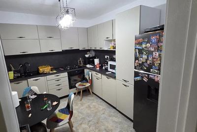 Casă cu Teren 290 Mp în Lumina