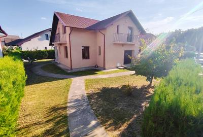 Casă individuală cu 4 camere cu Teren 475 Mp în Găvana Platou
