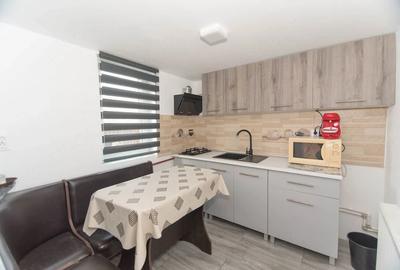 Casă cu Teren 1000 Mp în Văcarea