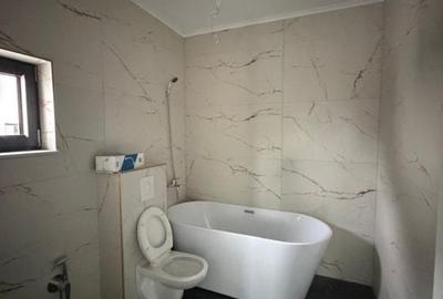 Casă cu 3 camere în Central