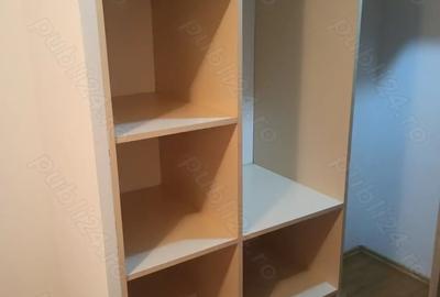 Apartament cu 3 camere semidecomandat în Groapa - 1