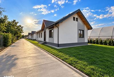Casă cu 2 camere cu Teren 400 Mp în Clinceni