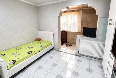 Casă cu Teren 300 Mp în Central