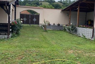 Casă cu 3 camere decomandat în Colun - 5