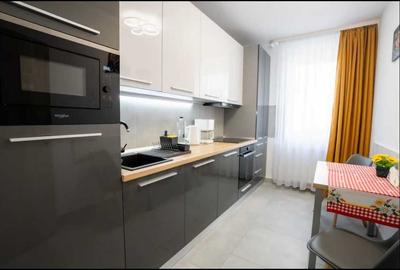 Apartament cu 2 camere decomandat în Tractorul - 5