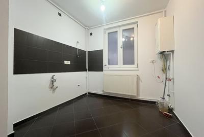 Apartament cu 3 camere decomandat în Spitalul Județean - 9