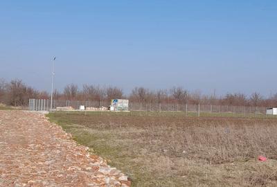 Teren de 1600 mp, în Central - 9