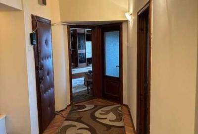 Apartament cu 3 camere decomandat în Central - 3