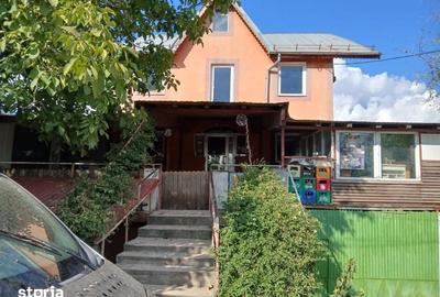 Casă cu 4 camere cu Teren 250 Mp în Cârcea