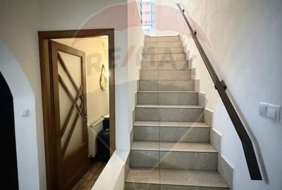 Casă cu 5 camere cu Teren 6117 Mp în Voislova - 16