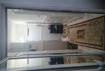 Apartament cu 2 camere semidecomandat în Micro 19