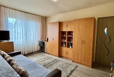 Apartament cu 3 camere semidecomandat în Central - 7