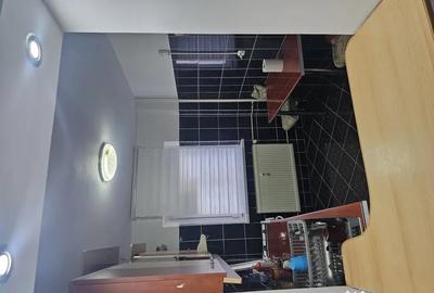 Apartament cu 3 camere decomandat în Rahova - 3