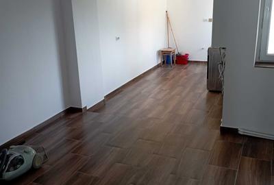 Casă cu 4 camere în Central - 6