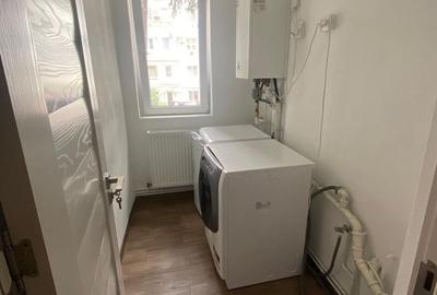 Apartament cu 3 camere în Micro 6 - 8