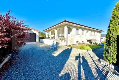 Casă individuală cu 6 camere cu Teren 1200 Mp în Cetate
