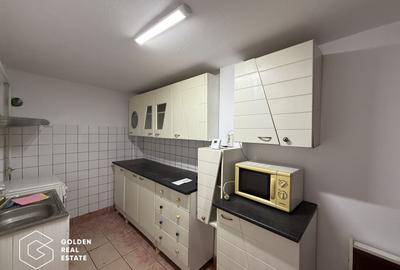 Casă individuală cu 4 camere cu Canalizare în UTA - 10