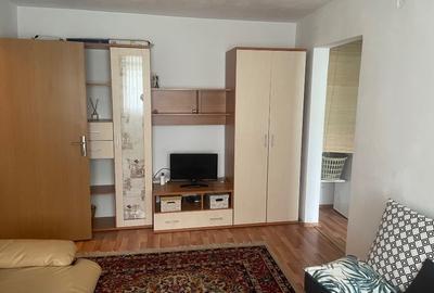 Apartament cu 2 camere semidecomandat în Lujerului