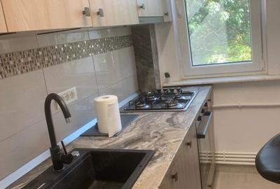 Apartament cu 2 camere decomandat, mobilat în Drumul Taberei