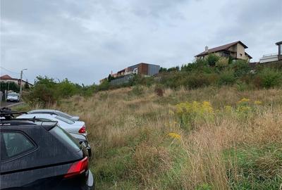 Teren de 4200 mp, în Zorilor - 2