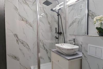 Apartament cu 4 camere decomandat în Decebal