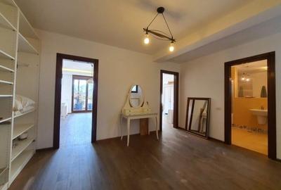 Apartament cu 4 camere în P-ța Romană - 11