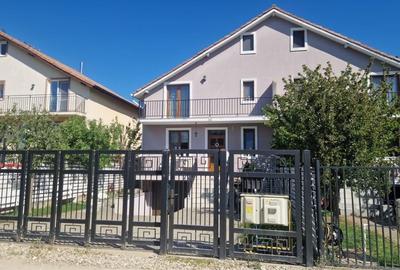 Casă cu 4 camere în Micești