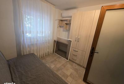 Apartament cu 4 camere decomandat în Fundeni