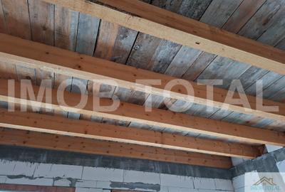 Casă individuală cu 4 camere cu Canalizare în Bradu - 7