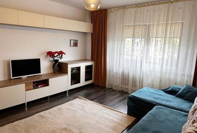 Apartament cu 2 camere decomandat, mobilat în Sebastian
