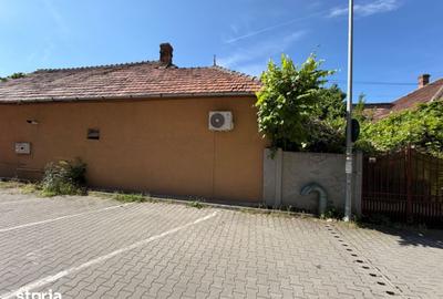 Casă cu 3 camere cu Teren 636 Mp în Cetate - 8