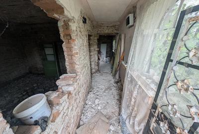 Casă cu 2 camere cu Teren 2000 Mp în Petrești - 3