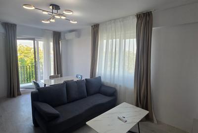 Garsonieră decomandată în Central