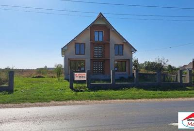 Casă cu 5 camere cu Teren 2220 Mp în Cionchești